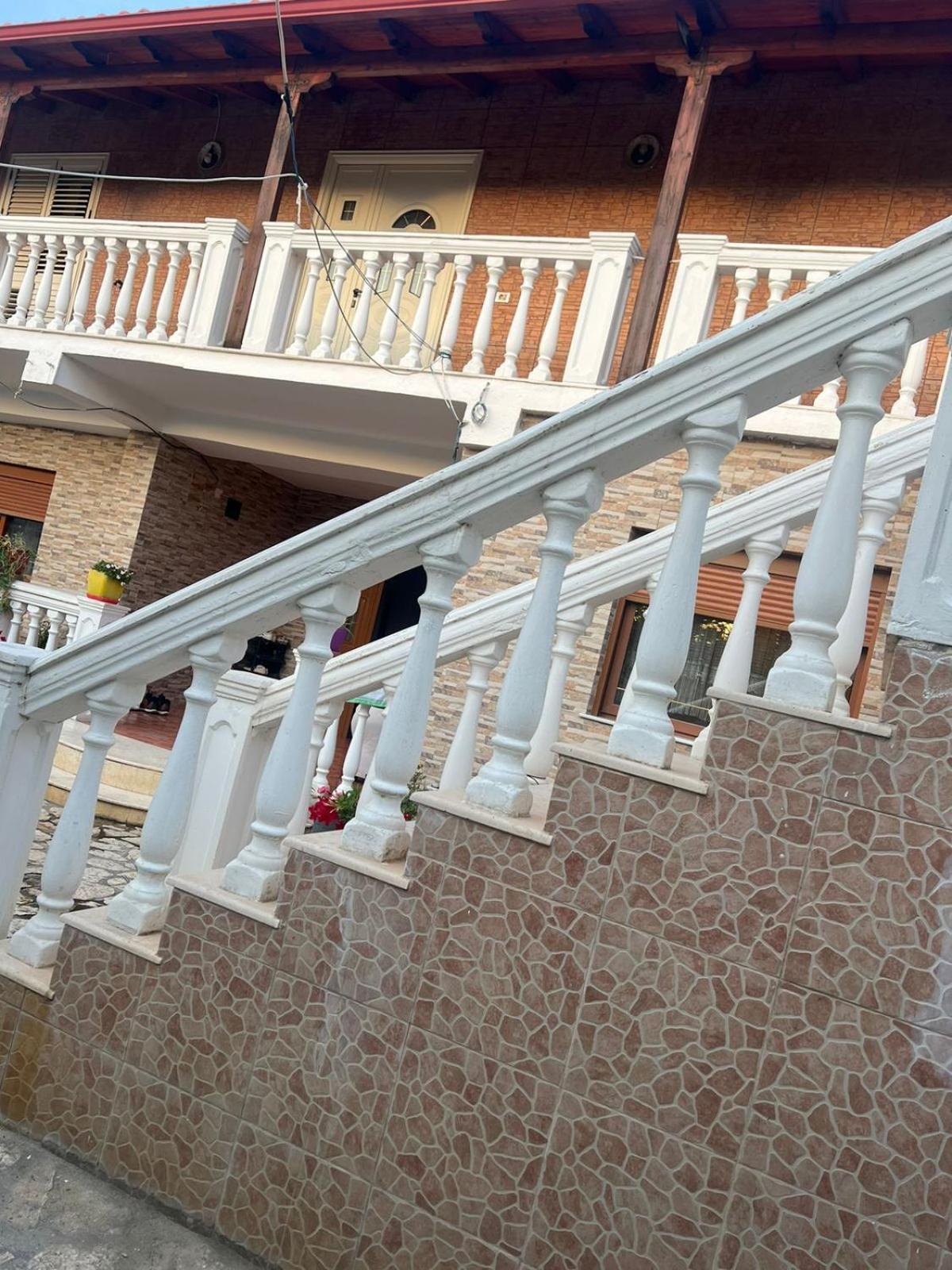 Nori House Hotel Vlore Exterior photo